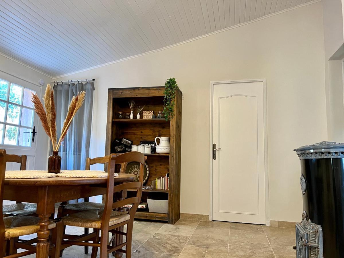 Maison Provencale Au Calme De La Campagne Avec Jacuzzi Αιξ-αν-Προβάνς Εξωτερικό φωτογραφία