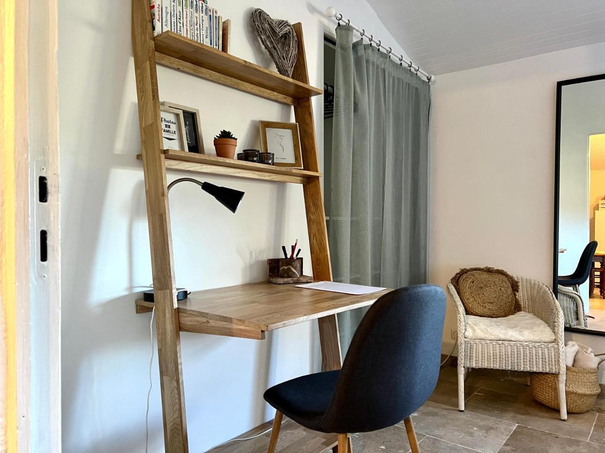 Maison Provencale Au Calme De La Campagne Avec Jacuzzi Αιξ-αν-Προβάνς Εξωτερικό φωτογραφία