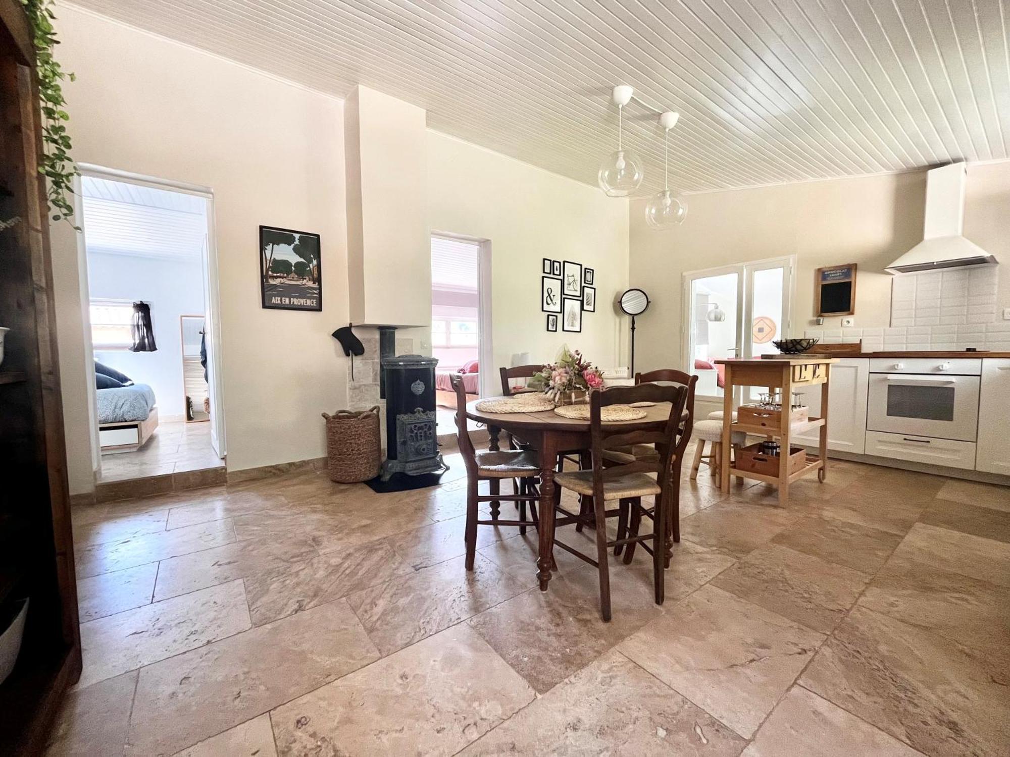 Maison Provencale Au Calme De La Campagne Avec Jacuzzi Αιξ-αν-Προβάνς Εξωτερικό φωτογραφία