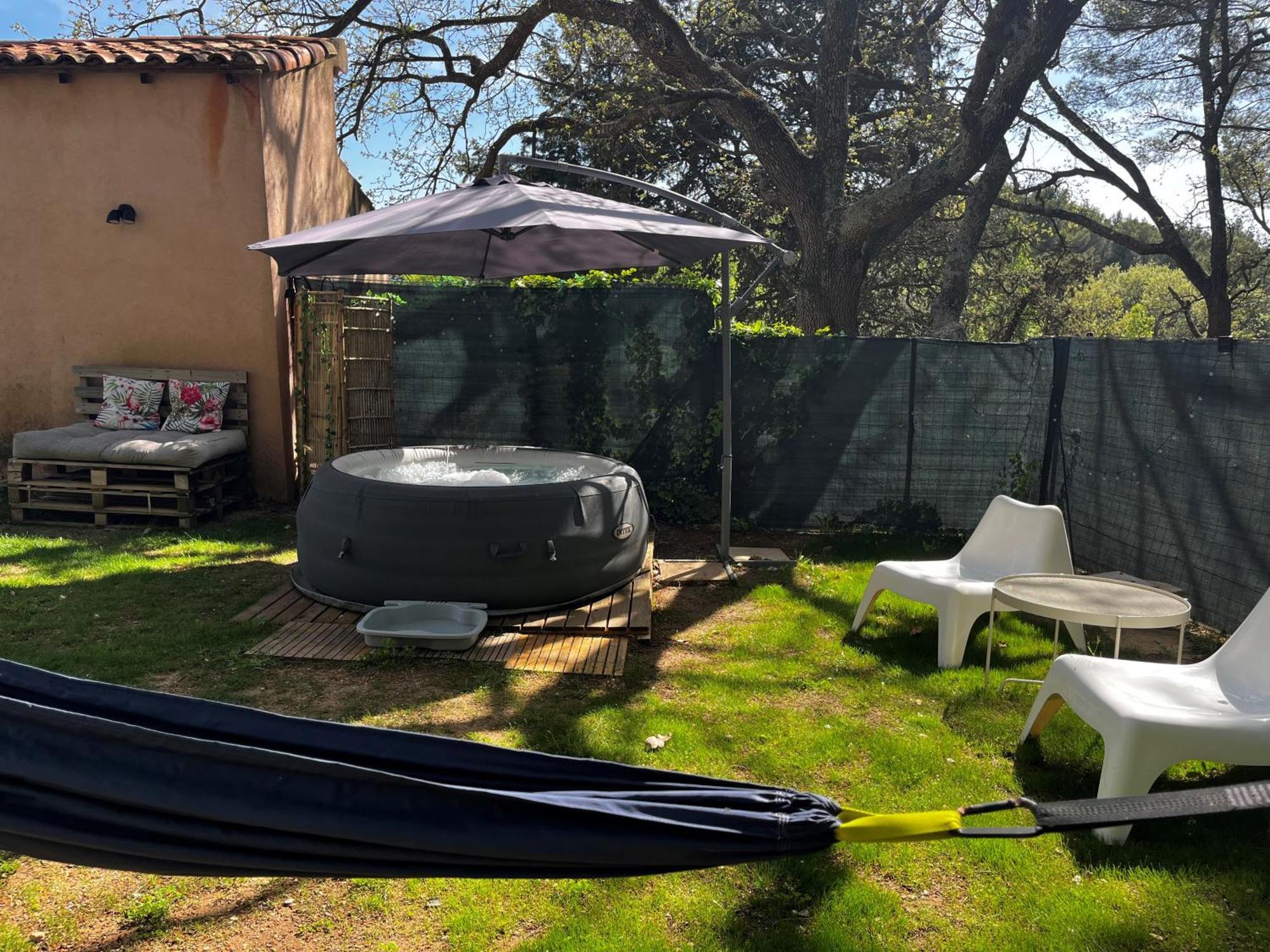 Maison Provencale Au Calme De La Campagne Avec Jacuzzi Αιξ-αν-Προβάνς Εξωτερικό φωτογραφία