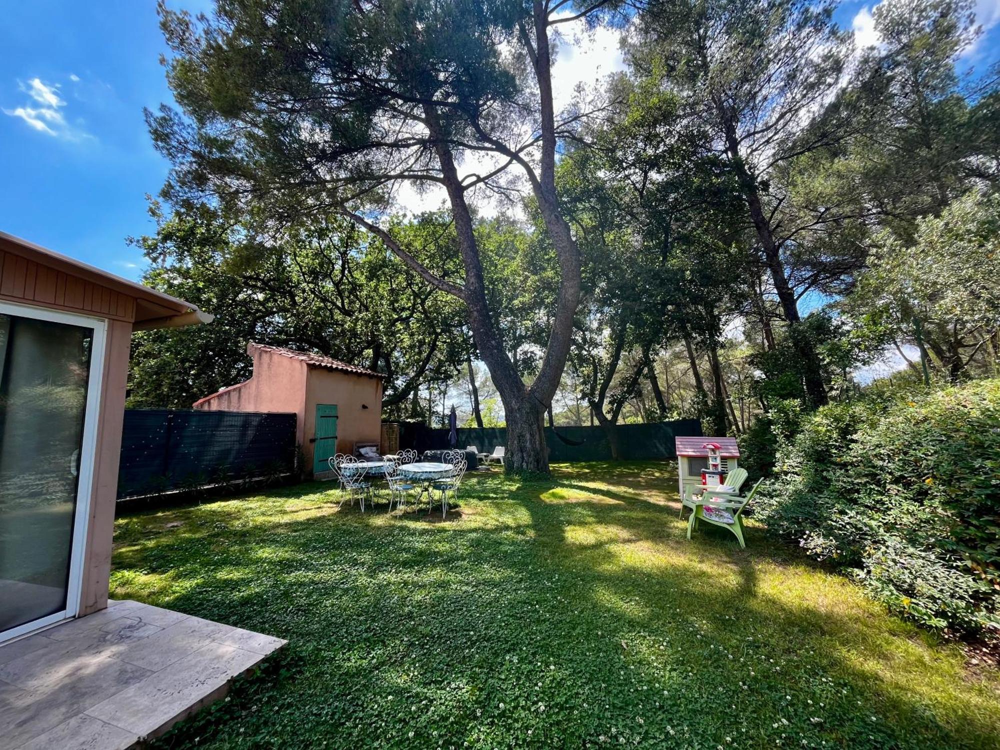 Maison Provencale Au Calme De La Campagne Avec Jacuzzi Αιξ-αν-Προβάνς Εξωτερικό φωτογραφία